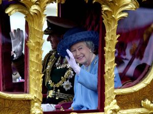Elizabeth-II-Philip-Britain-well-wishers-service-Golden-2002